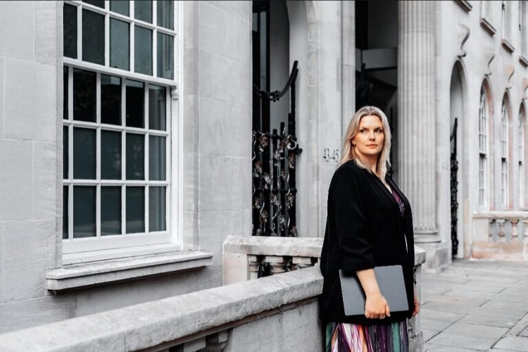 Jane De Vos - Fractional COO Services and Business Consulting